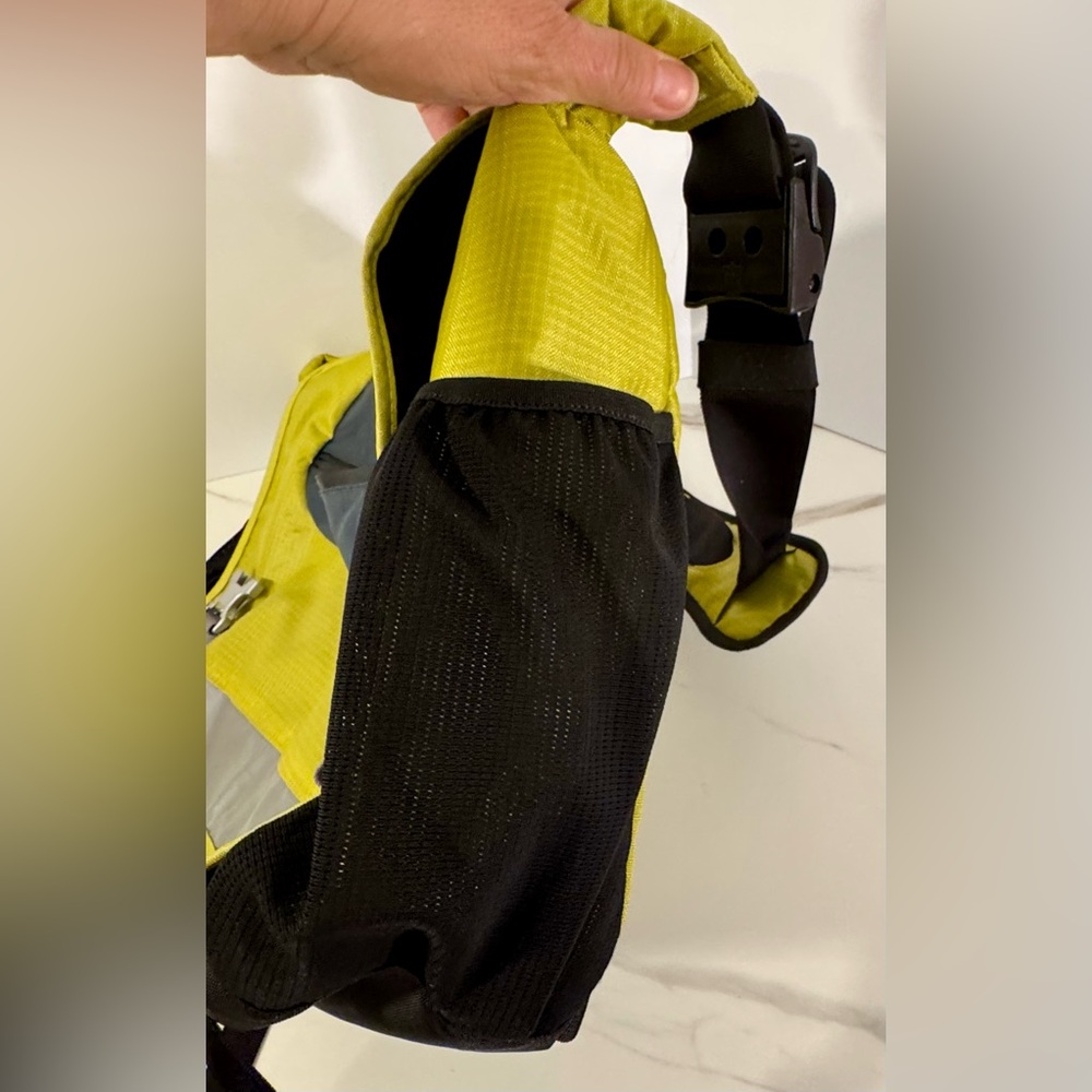 L.L. Bean Yellow and Gray Messenger School Bag - Picture 9 of 10